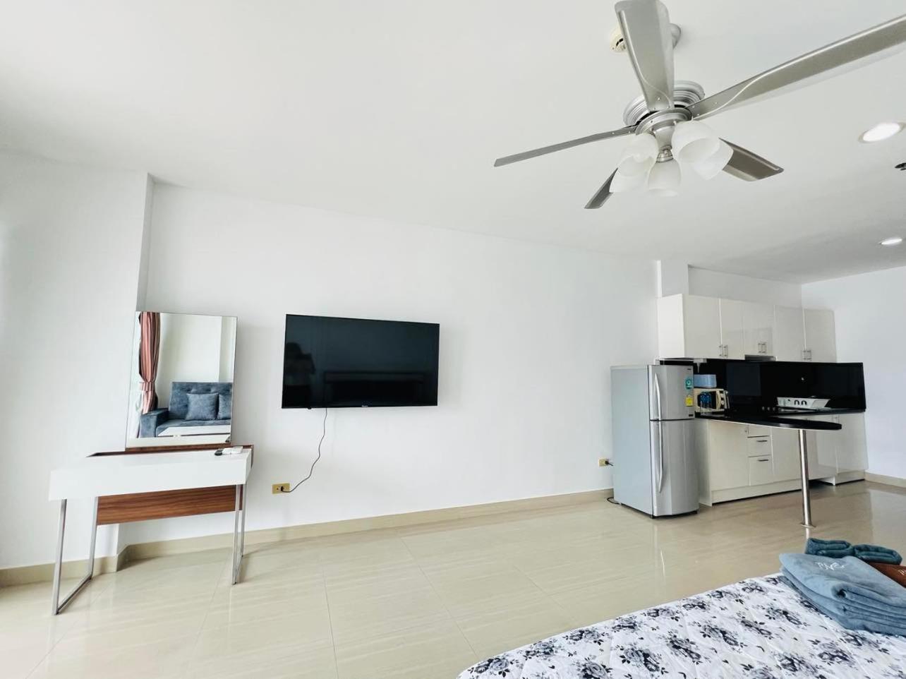 Viewtalay Beachfront By Nd Pattaya Ngoại thất bức ảnh
