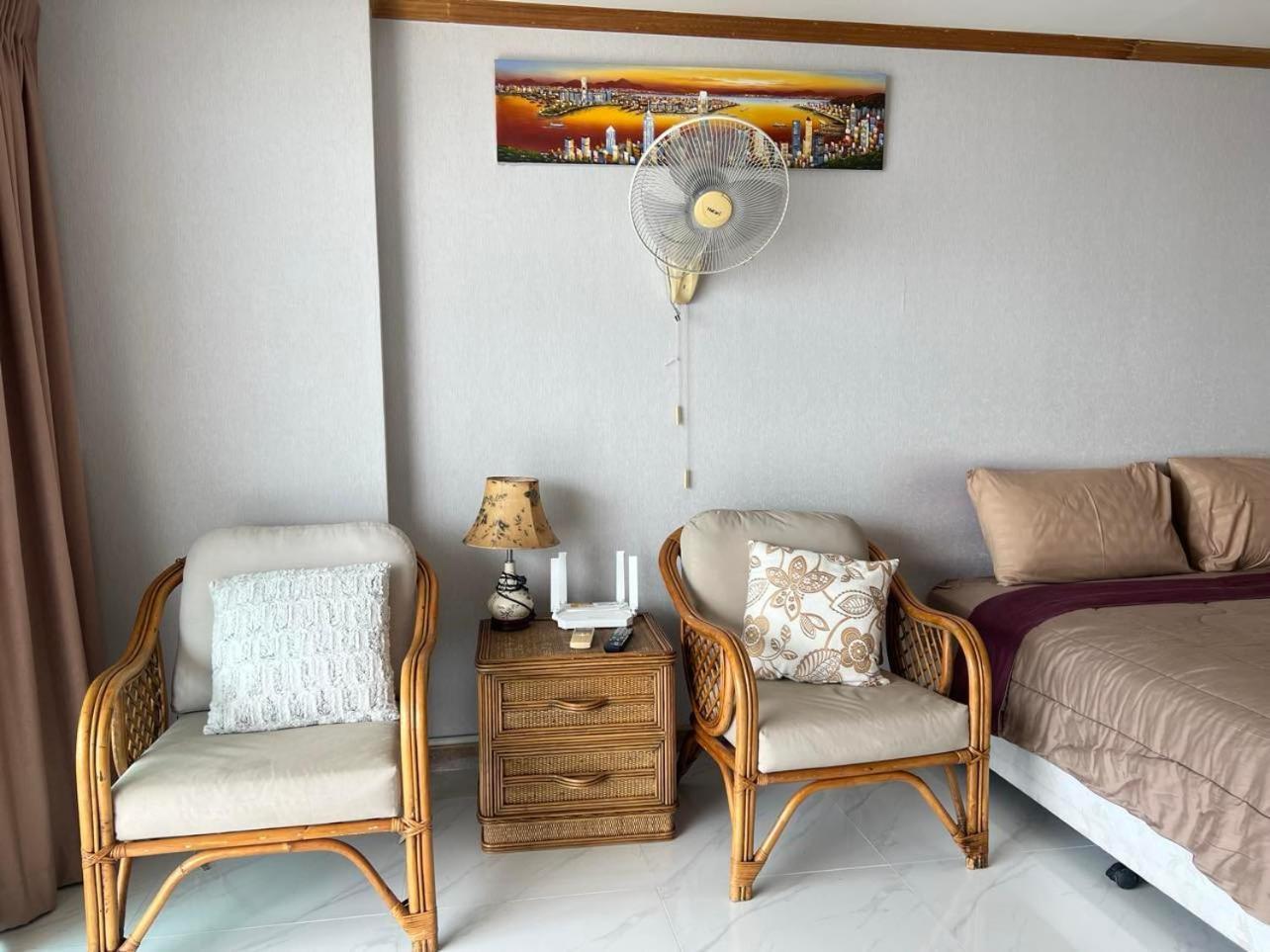 Viewtalay Beachfront By Nd Pattaya Ngoại thất bức ảnh