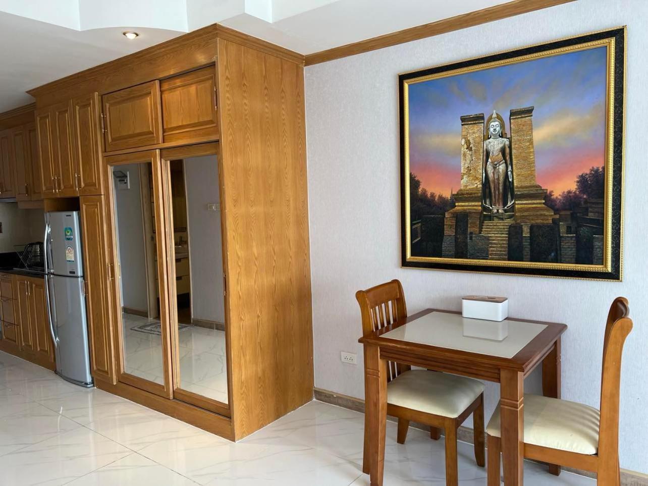 Viewtalay Beachfront By Nd Pattaya Ngoại thất bức ảnh